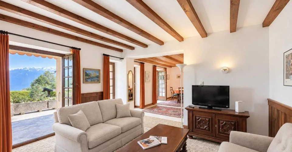 Maison villageoise à rénover au coeur d’Ovronnaz – photo 3 sur 10
