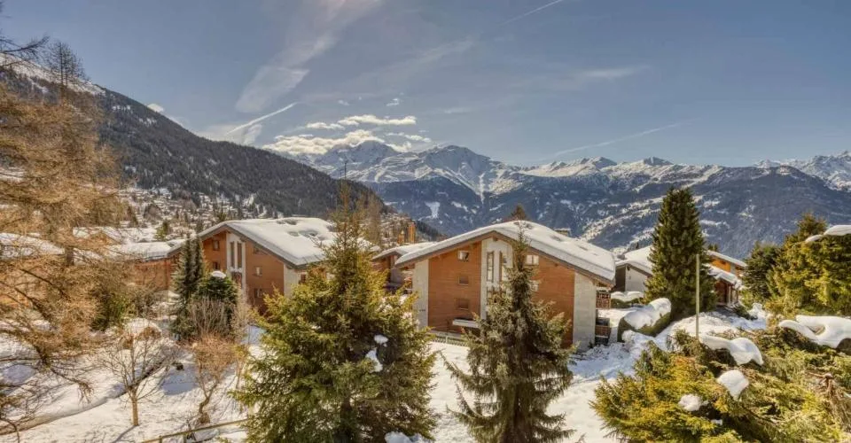 SUPERBE CHALET FAMILIAL DE 7 CHAMBRES : QUARTIER LA PRÉTAIRE – photo 12 sur 12