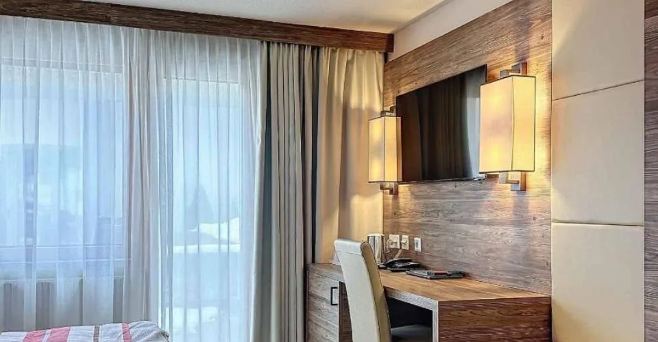 Appartement exclusif de 2,5 pièces, investissement attractif : appartement central à Zermatt avec utilisation hôtelière et personnelle – photo 10 sur 13