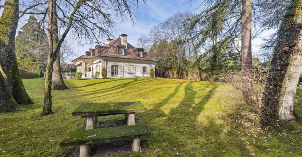 Propriété de prestige au calme, à deux pas du centre-ville – foto 8 di 10