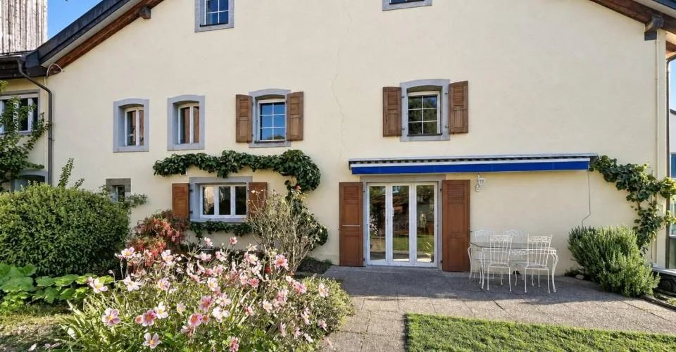 Une maison de caractère pleine d’âme au cœur de Colombier – foto 2 di 13