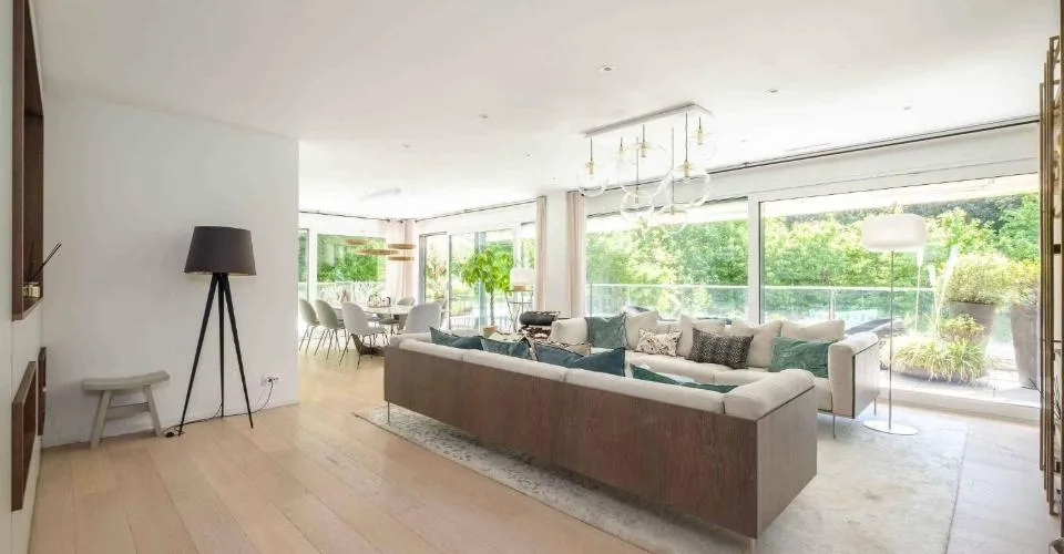 Superbe 5 pièces avec terrasse dans une résidence de haut standing – Foto 2 von 6