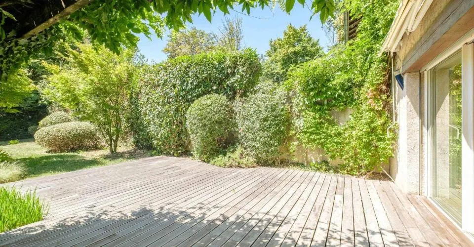 Magnifique triplex de 7 pièces avec jardin – Foto 4 von 9