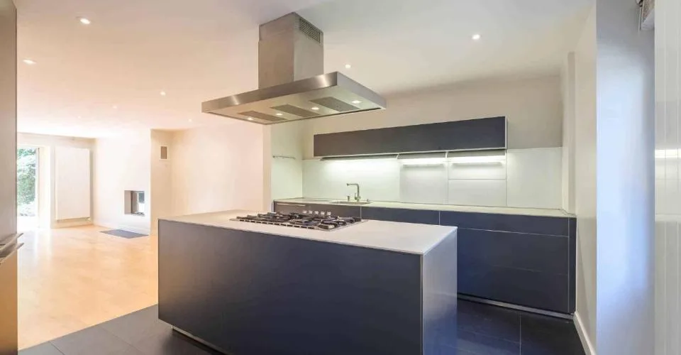 Magnifique triplex de 7 pièces avec jardin – Foto 3 von 9
