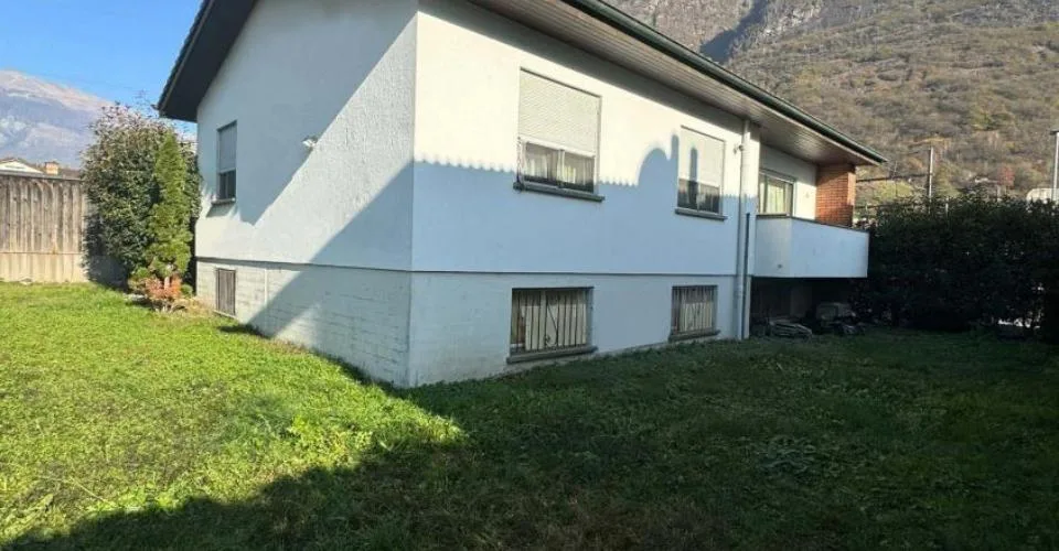 Villa unifamiliare ristrutturata con 4.5 locali a Biasca – foto 2 di 8