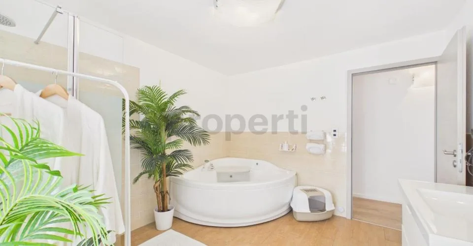 Villetta 4.5 Locali con Piscina a Roveredo GR – photo 10 of 13