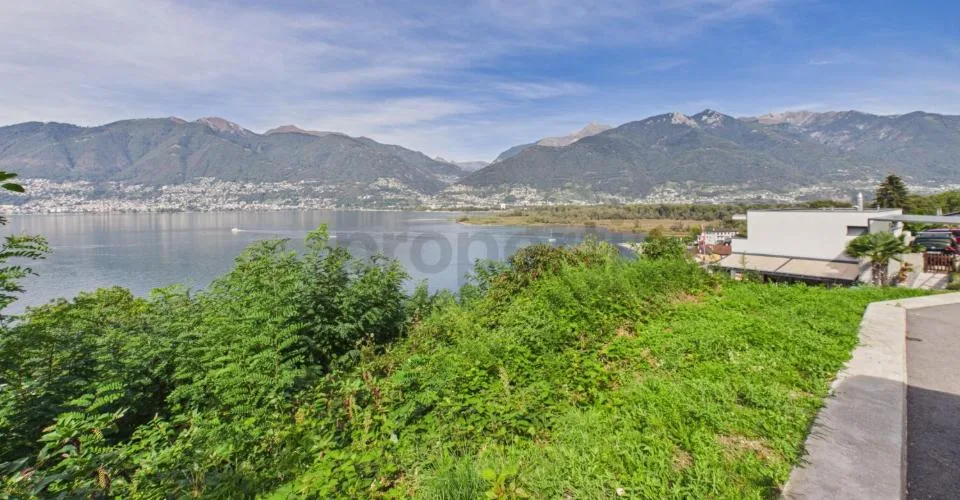 Terreno edificabile con vista panoramica sul Lago Maggiore e sulle montagne – photo 5 of 13
