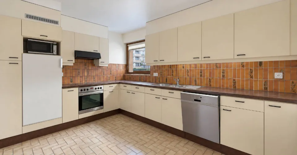 Apartment with 3.5 rooms and generous balcony – photo 4 of 8