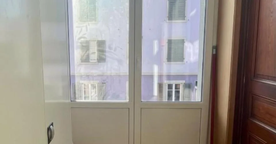 Faites une offre pour ce très bel Immeuble mixte, avec 14 garages et 18 places de parc – Foto 10 von 13