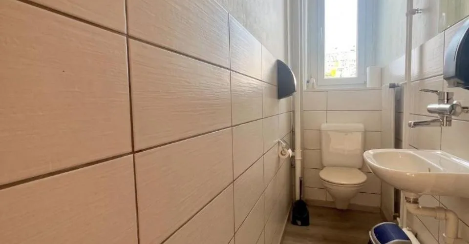Faites une offre pour ce très bel Immeuble mixte, avec 14 garages et 18 places de parc – Foto 8 von 13