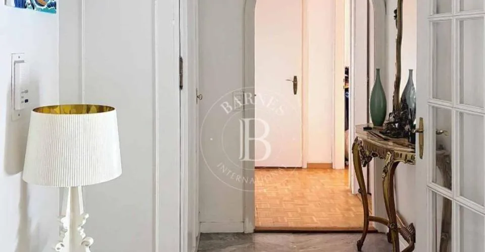 Bel appartement de 4 pièces en étage élevé au coeur de Champel – photo 5 sur 10