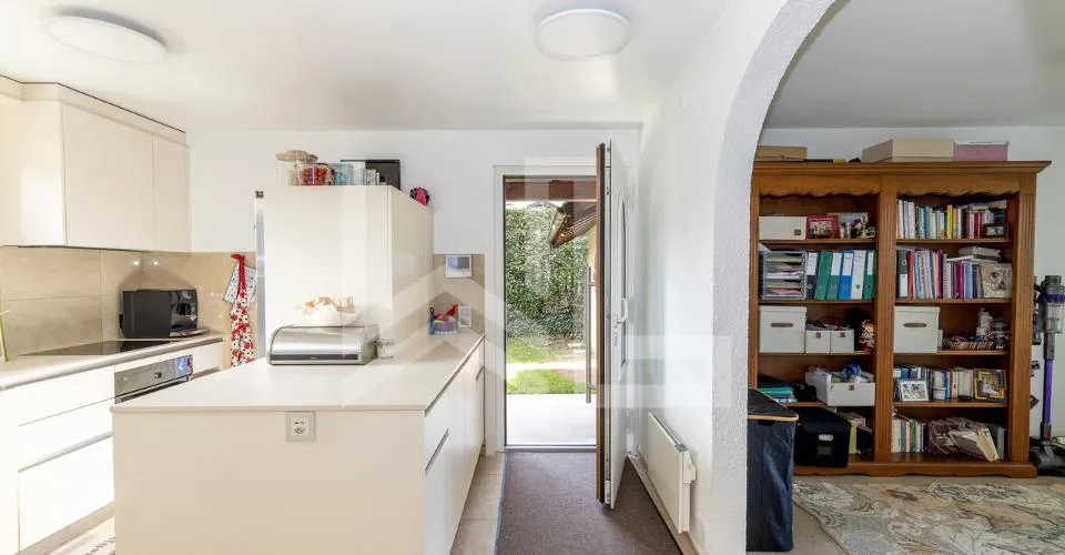 Villa avec dégagement sur la campagne – Foto 7 von 13