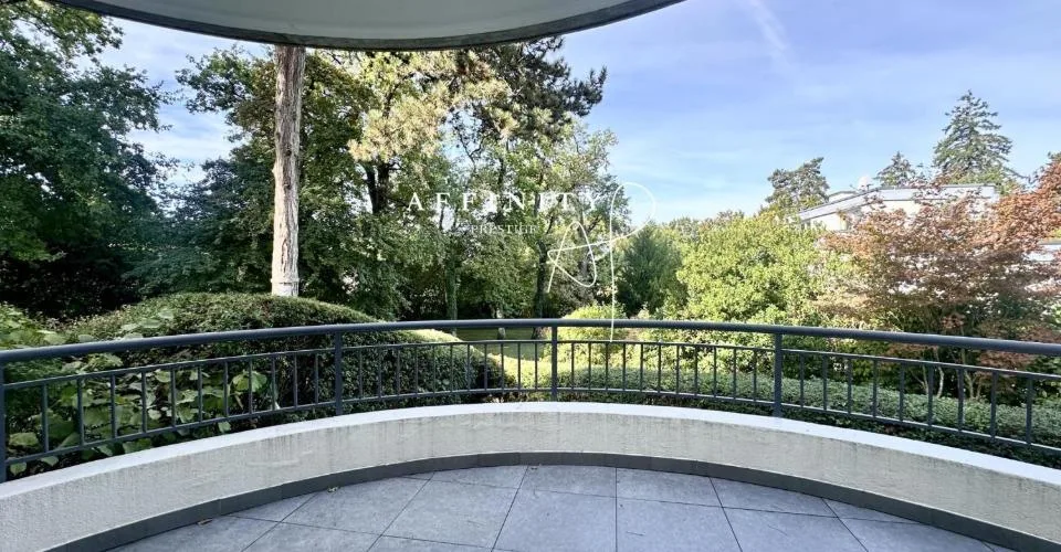 APPARTEMENT DUPLEX 7 PIÈCES RÉNOVÉ AVEC JARDIN PRIVATIF – Foto 3 von 13