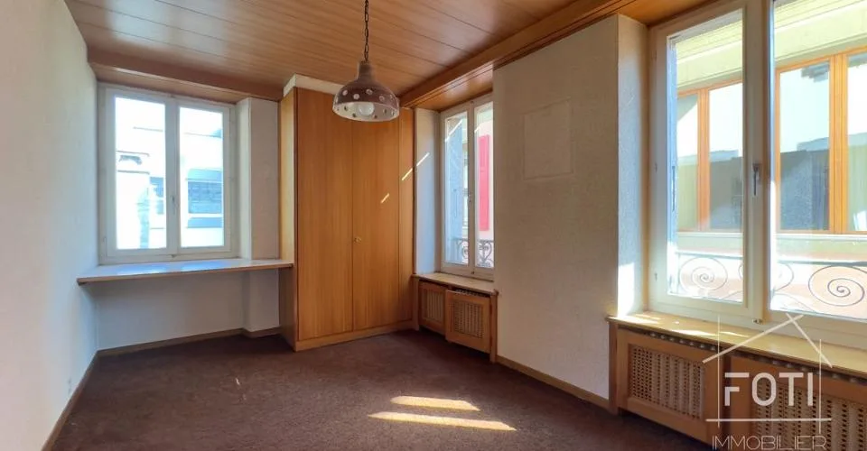 Avenue de la Gare 5 sur la rue piétonne, immeuble mixte à rénover ! – Foto 9 von 13