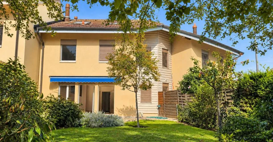 EXCLUSIVITE - Genthod - Charmante villa de 6 pièces – photo 2 sur 13