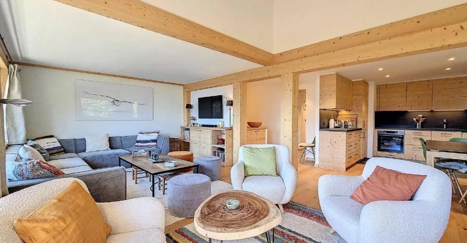 Magnifique Duplex | 4 Chambres Entièrement Rénové à Verbier! – photo 3 sur 10
