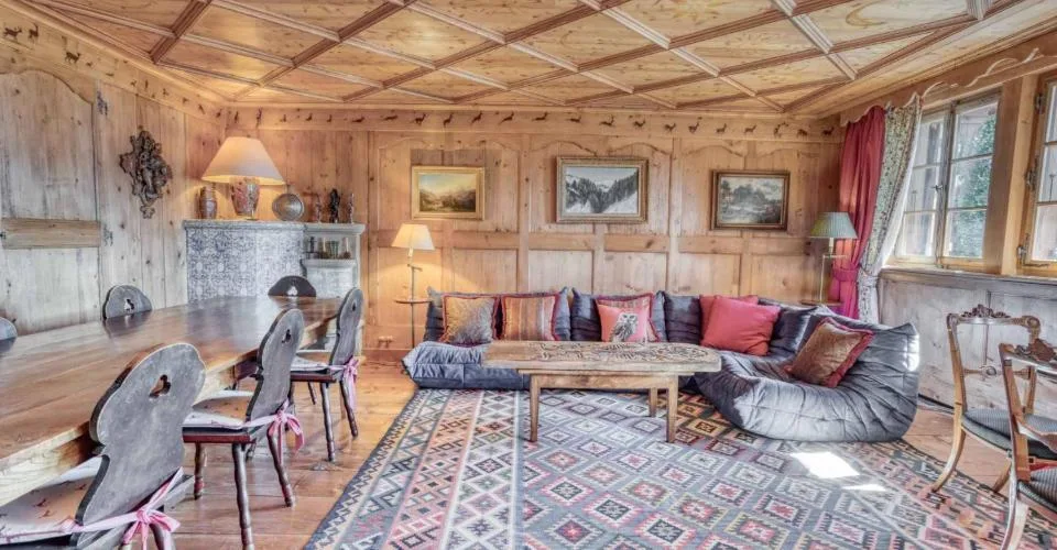 MAGNIFIQUE CHALET AUX ESSERTS – 6 CHAMBRES – foto 3 di 13