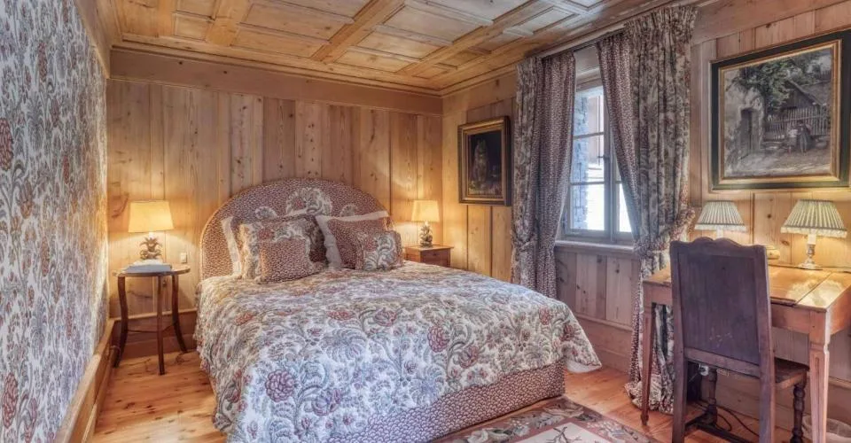 MAGNIFIQUE CHALET AUX ESSERTS – 6 CHAMBRES – foto 9 di 13