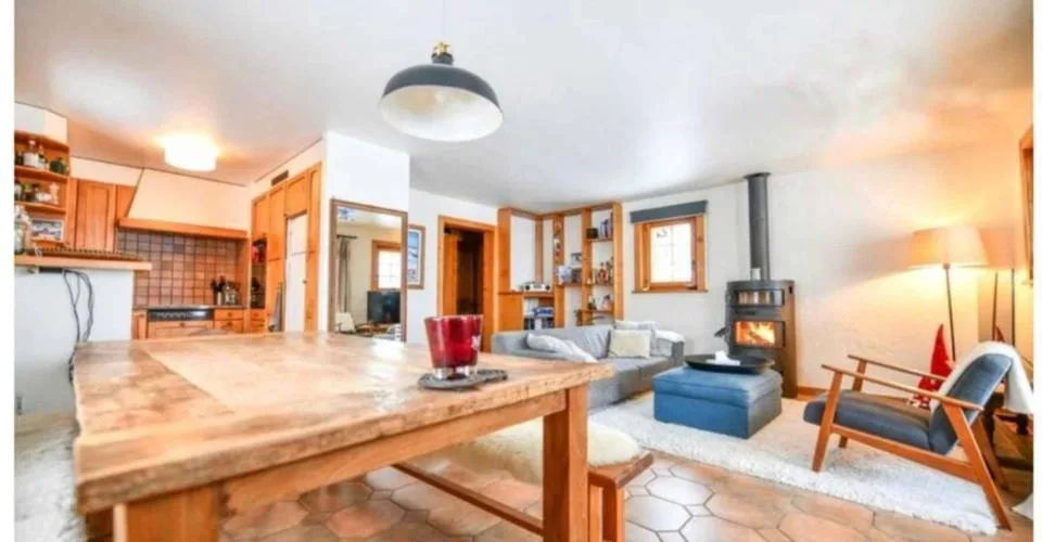 Charmant chalet à Patier – photo 3 sur 10