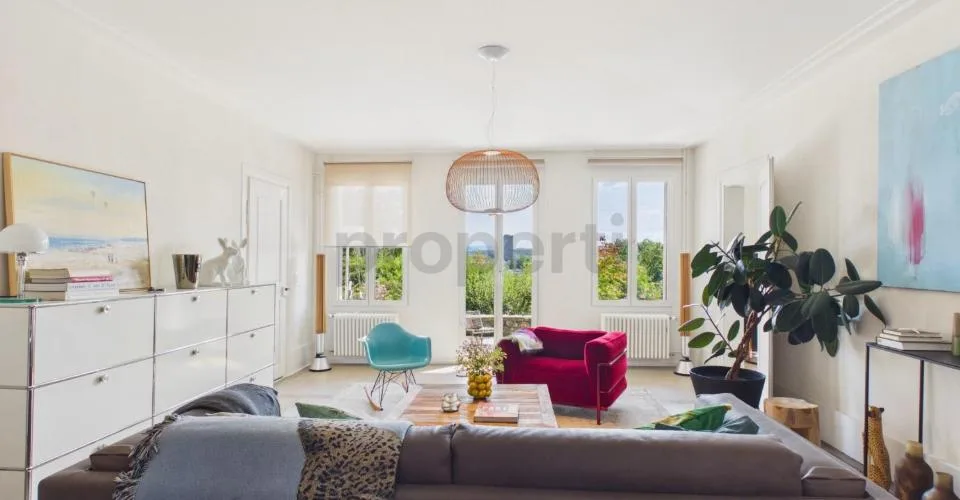 Einzigartiges, charmantes Einfamilienhaus und an toller Lage – Foto 2 von 13