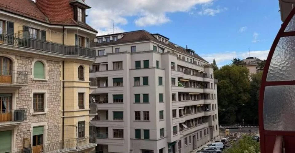 Bel appartement 4 pièces de style ancien au centre-ville de Genève – foto 12 di 12