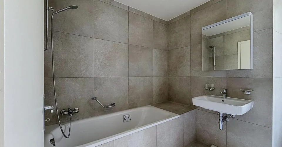 Charmant logement de 4 pièces au rez-de-chaussée – Foto 6 von 7