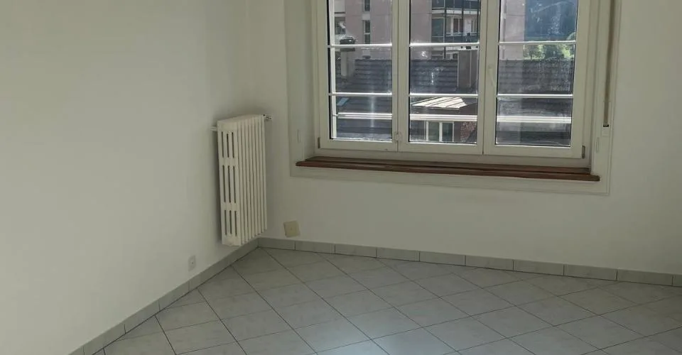 A louer: appartement de 3.5 pièces, balcon - Pont 40, St-Imier – foto 3 di 6