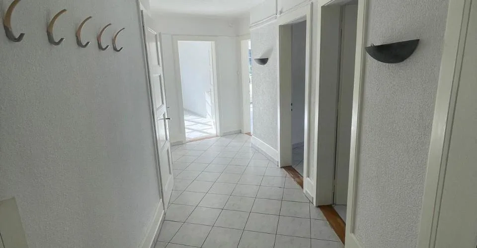 A louer: appartement de 3.5 pièces, balcon - Pont 40, St-Imier – foto 4 di 6
