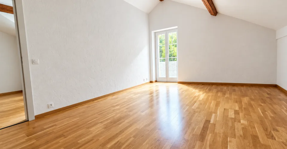 appartement 5 pièces en duplex dans un quartier tranquille avec places de parc – Foto 5 von 10