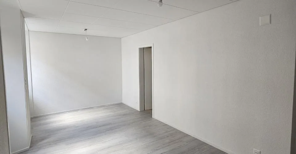 Studio entièrement rénové au rez-de-chaussée – Foto 4 von 7