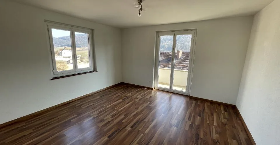 A louer: appartement 3 pièces avec balcon - Gare 18, St-Imier – foto 2 di 6
