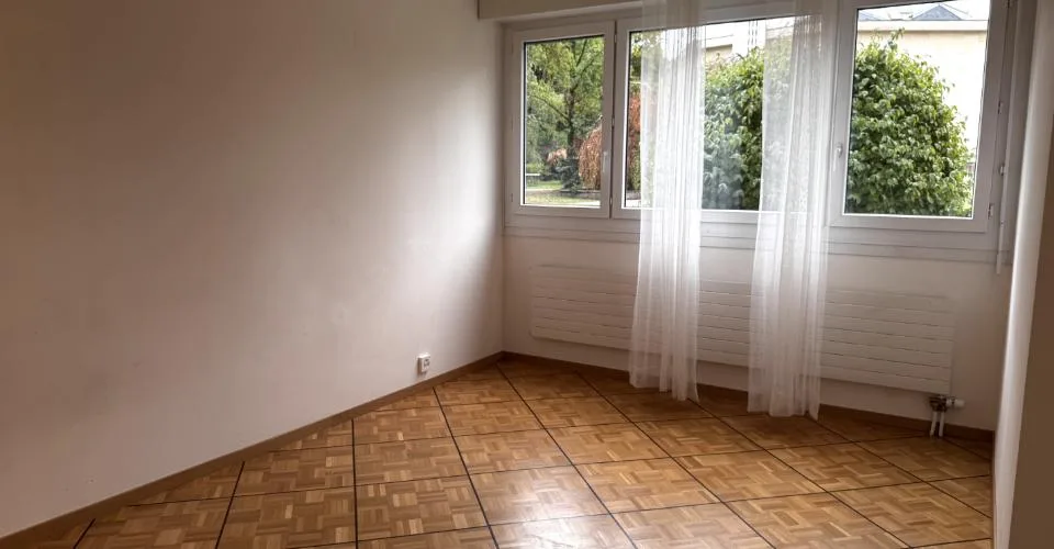 Spacieux appartement de 5 pièces avec balcon au Petit-Saconnex – Foto 6 von 10