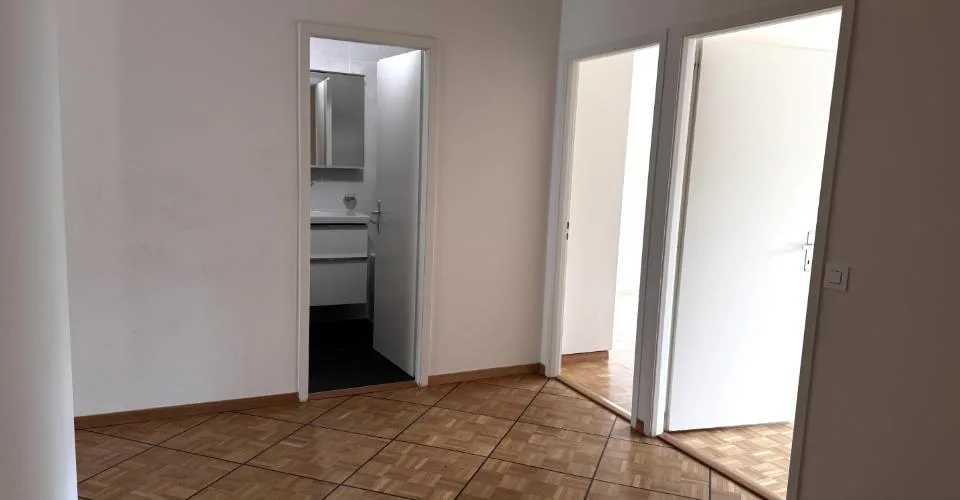 Spacieux appartement de 5 pièces avec balcon au Petit-Saconnex – Foto 10 von 10