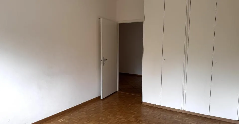 Spacieux appartement de 5 pièces avec balcon au Petit-Saconnex – Foto 4 von 10