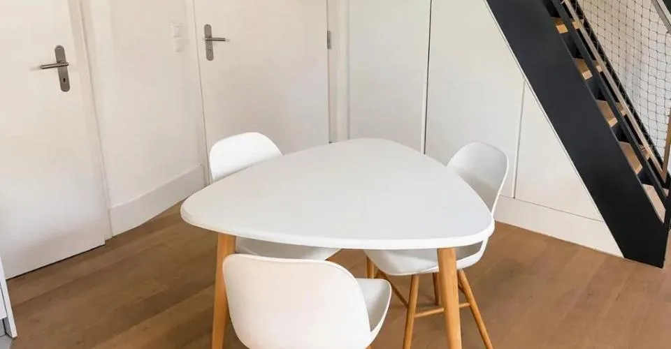 Vieille-Ville, studio meublé en attique avec mezzanine – foto 4 di 8
