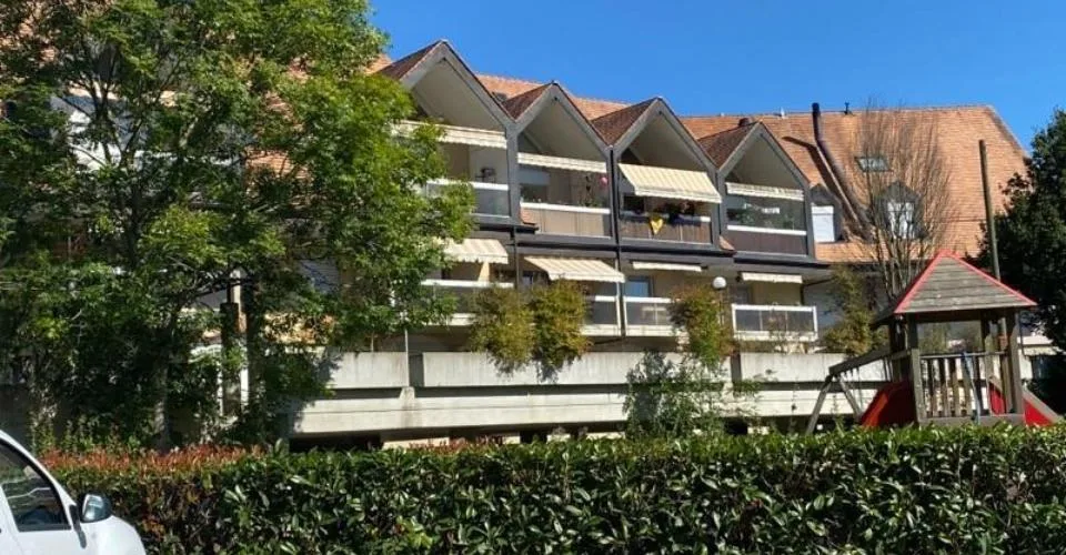 Place de parc extérieur – Foto 2 von 2