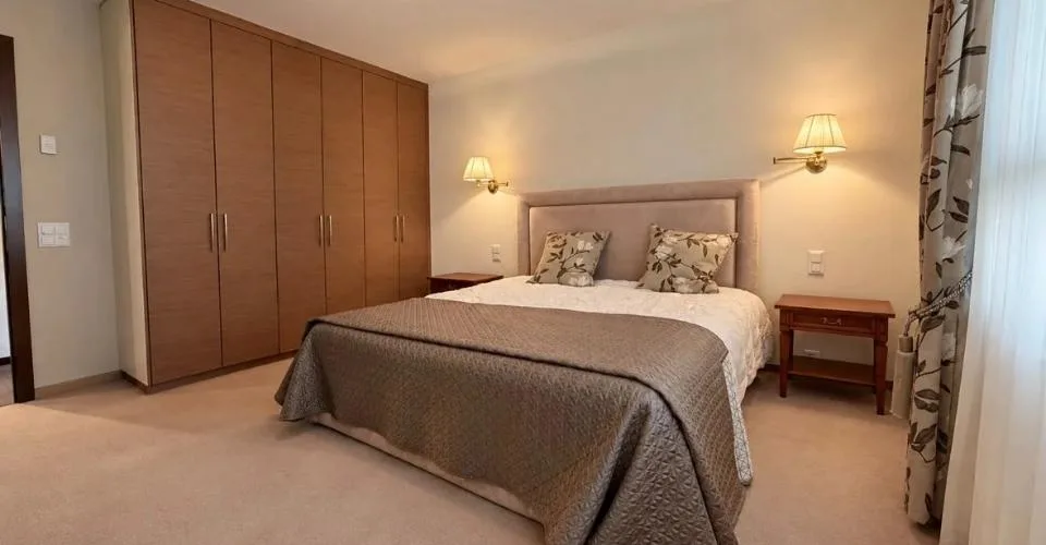 Rare appartement de prestige meublé avec vue panoramique sur le lac – Foto 9 von 13