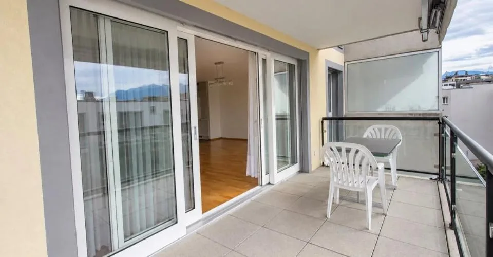 2,5 pièces avec terrasse ? calme absolu, situation sud – Foto 5 von 8