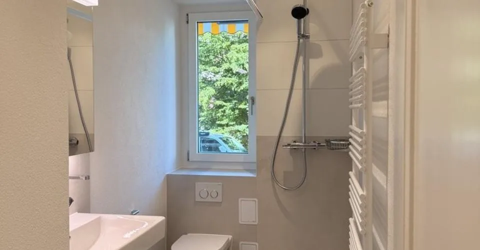 Umfassend sanierte 2.5-Zimmerwohnung mit modernem Ausbaustandard – Foto 4 von 8