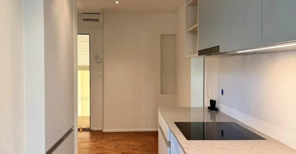 Umfassend sanierte 2.5-Zimmerwohnung mit modernem Ausbaustandard – Foto 5 von 8