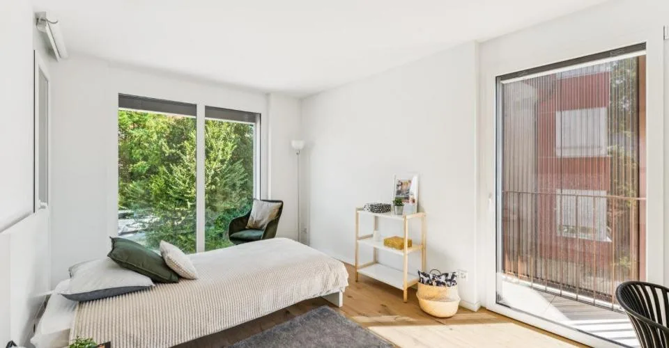 Exceptionnel appartement neuf de 5.5 pièces avec vue dégagée – Foto 8 von 12