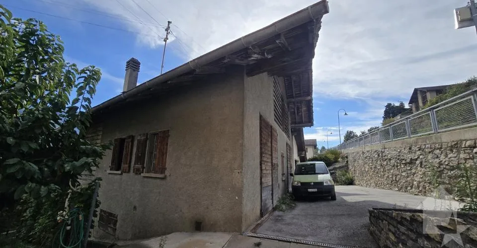 Grange-écurie de caractère à réinventer à Flanthey – foto 2 di 9