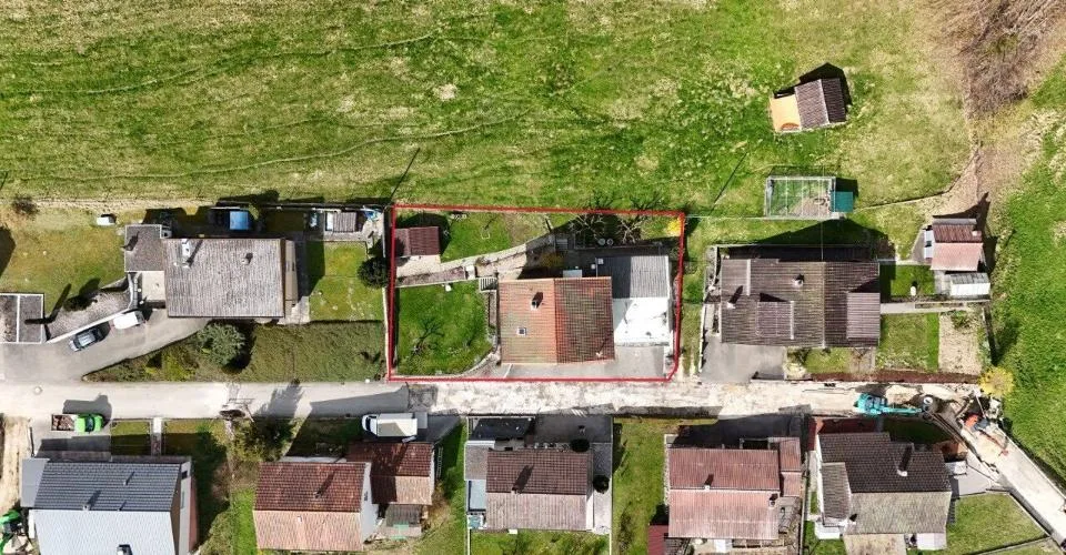 À vendre à Roches (BE) immeuble de 3 appartements avec 4 garages – photo 2 sur 13