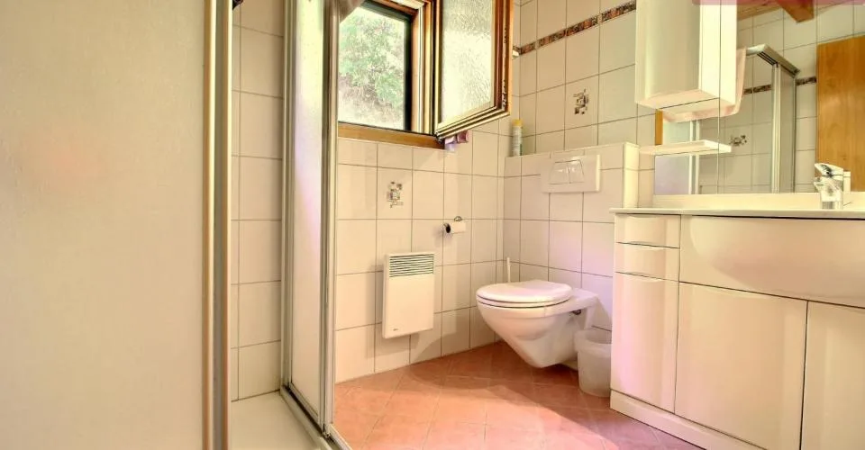 Helle und ruhige 4,5-Zimmer-Duplexwohnung in Ovronnaz mit Garage und Parkplatz – Foto 8 von 13