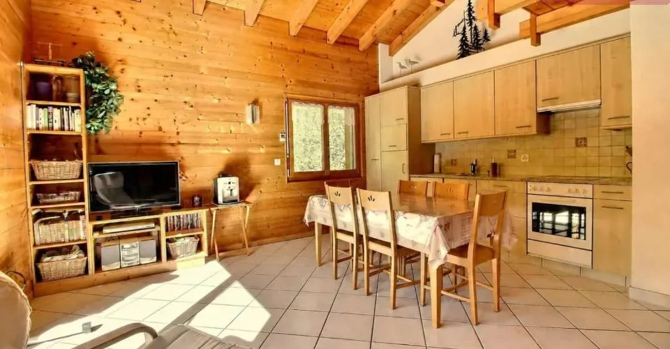 Helle und ruhige 4,5-Zimmer-Duplexwohnung in Ovronnaz mit Garage und Parkplatz – Foto 3 von 13