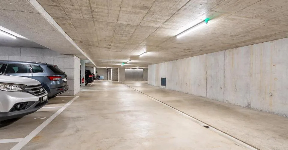 En exclusivité - Chêne-Bougeries - Élégant duplex de 4 pièces avec jardin privatif de 308 m² – photo 12 sur 13