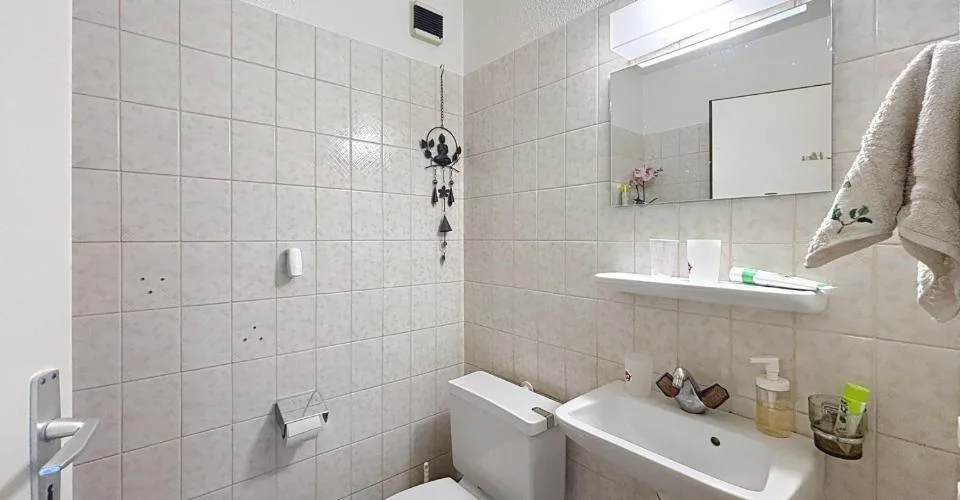 Bel appartement de 3.5 pièces à Renens – Foto 3 von 4