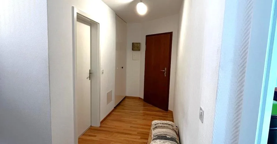 Appartement de 3.5 pièces, au centre-ville – Foto 8 von 10
