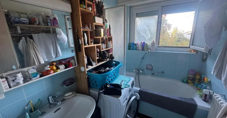 Lumineux appartement de 3 pièces avec balcon au 2ème étage – Foto 3 von 7