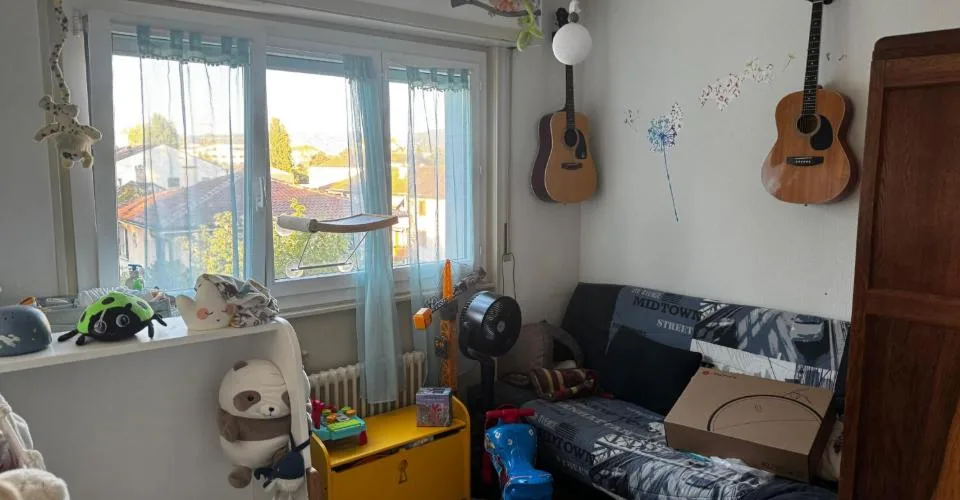 Lumineux appartement de 3 pièces avec balcon au 2ème étage – Foto 4 von 7